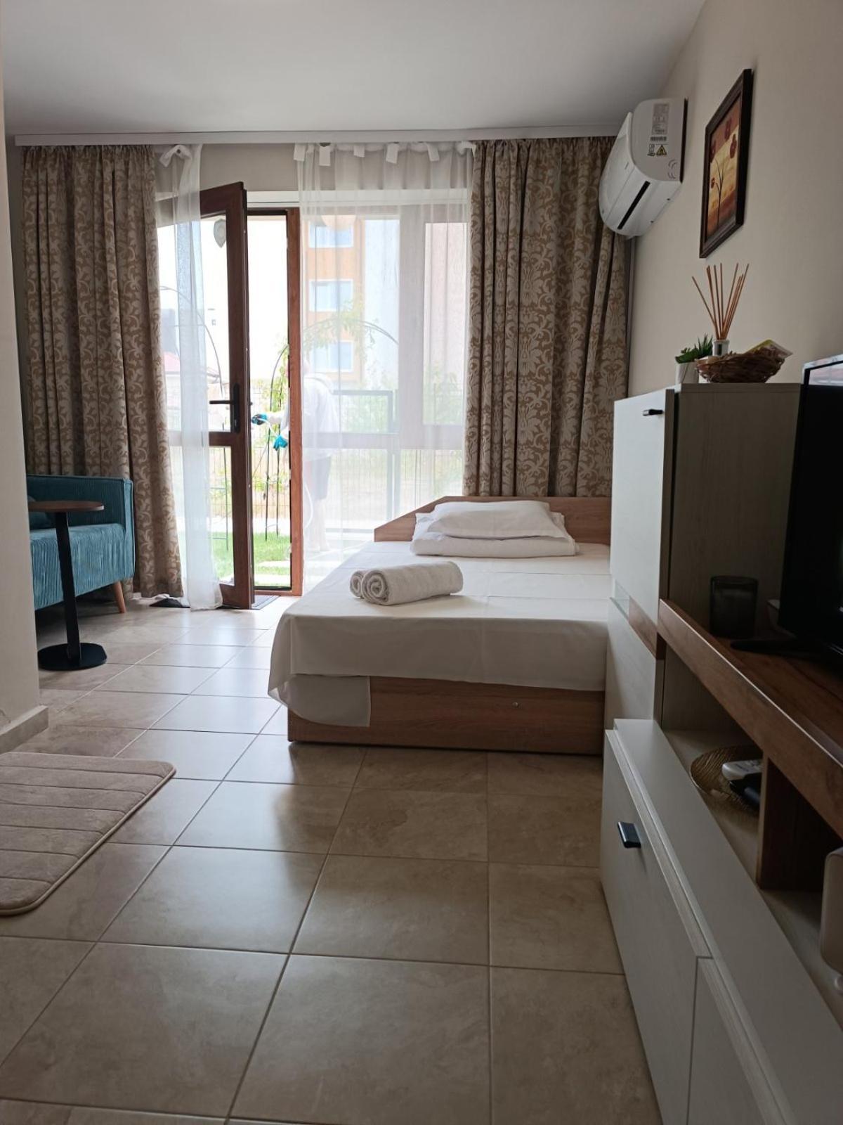 Megi Apartments, Nesebar Sity Kültér fotó